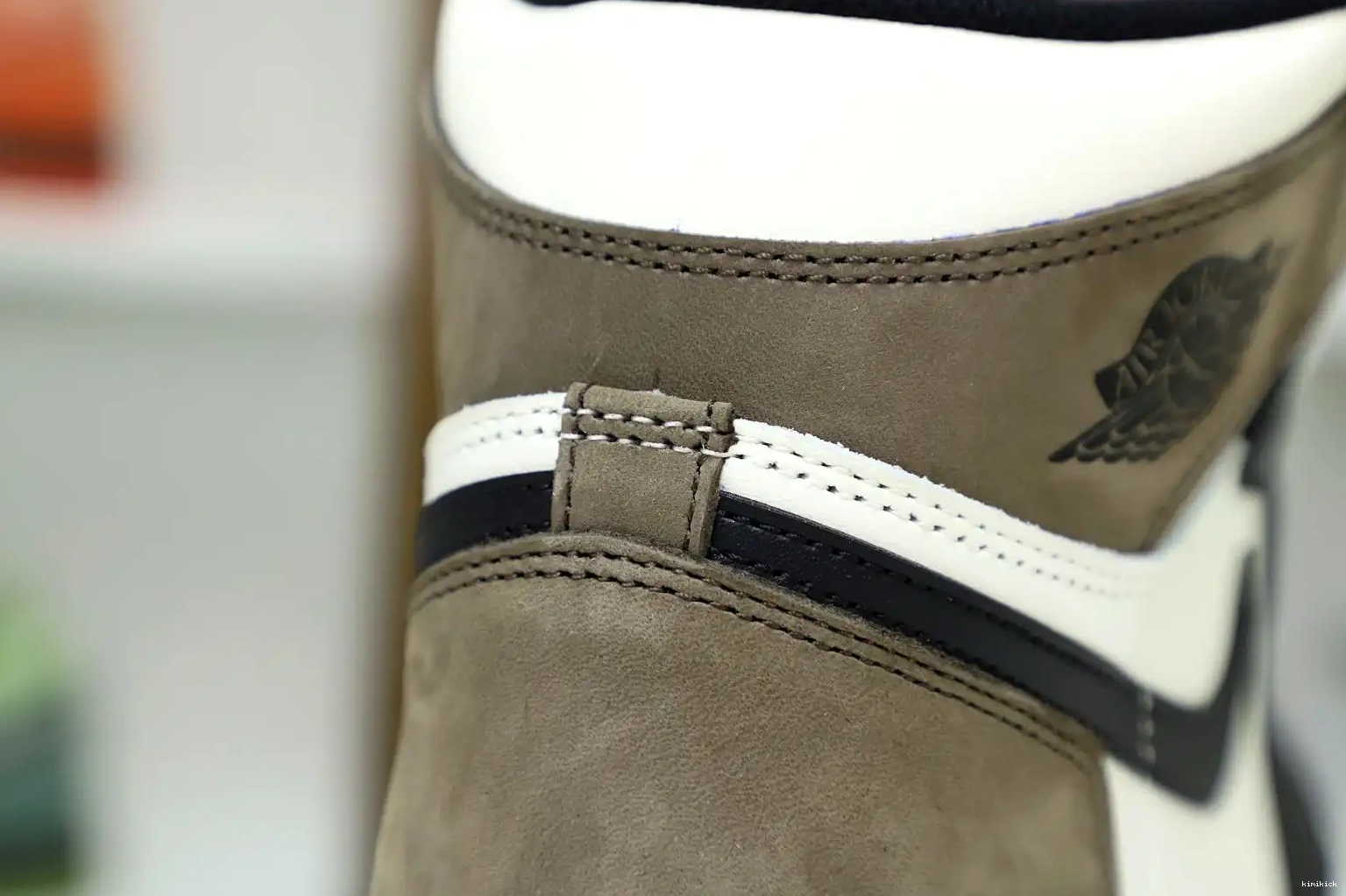 1 'DARK Kimikick RETRO HIGH AIR JORDAN OG MOCHA' 0512